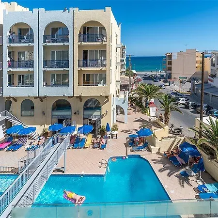 Hotel Icarus & By 