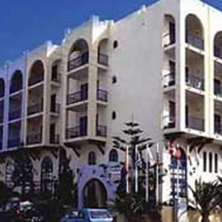 Hotel Icarus & By 