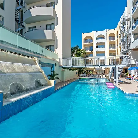 Hotel Icarus & By 