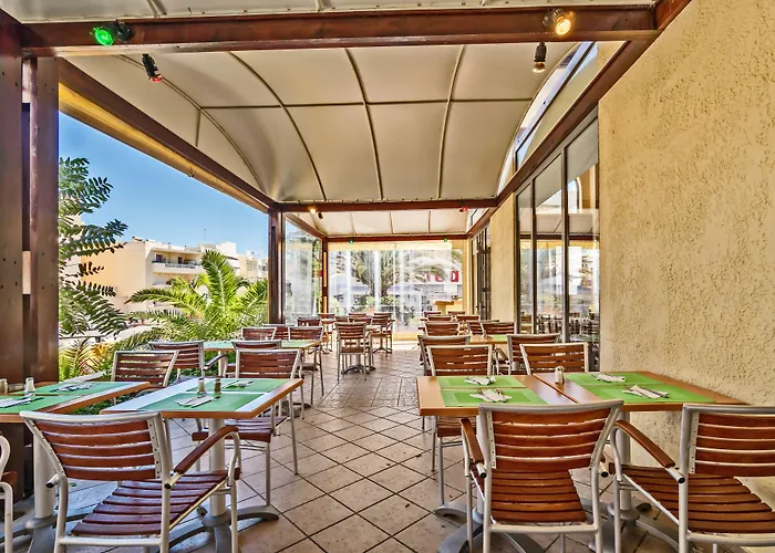 Szálloda Icarus & By 